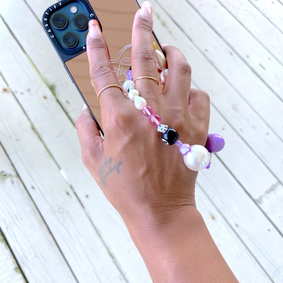 Purple beaded phone charm y2k aesthetic wildflower - Picture 4 of 4